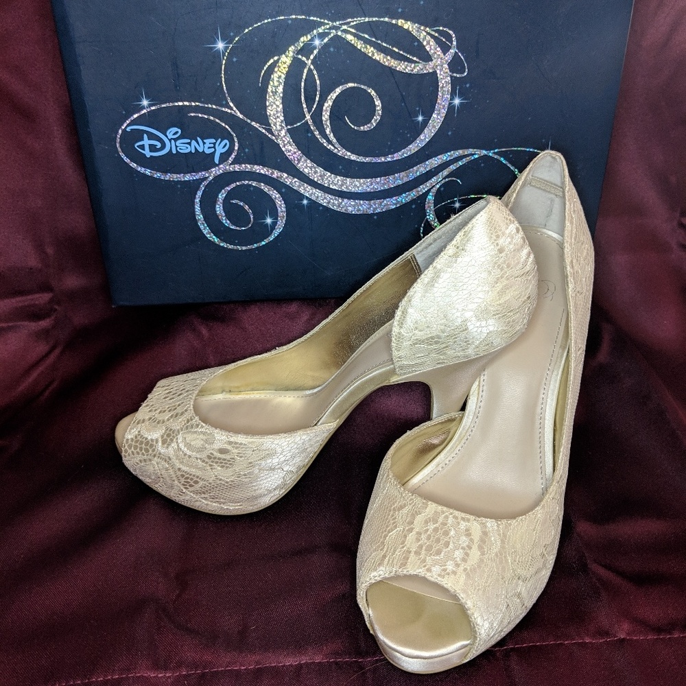 Ivory Lace Pumps